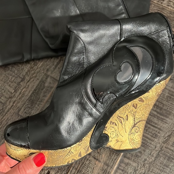 CHANEL VINTAGE THIGH BOOT - Picture 8 of 10